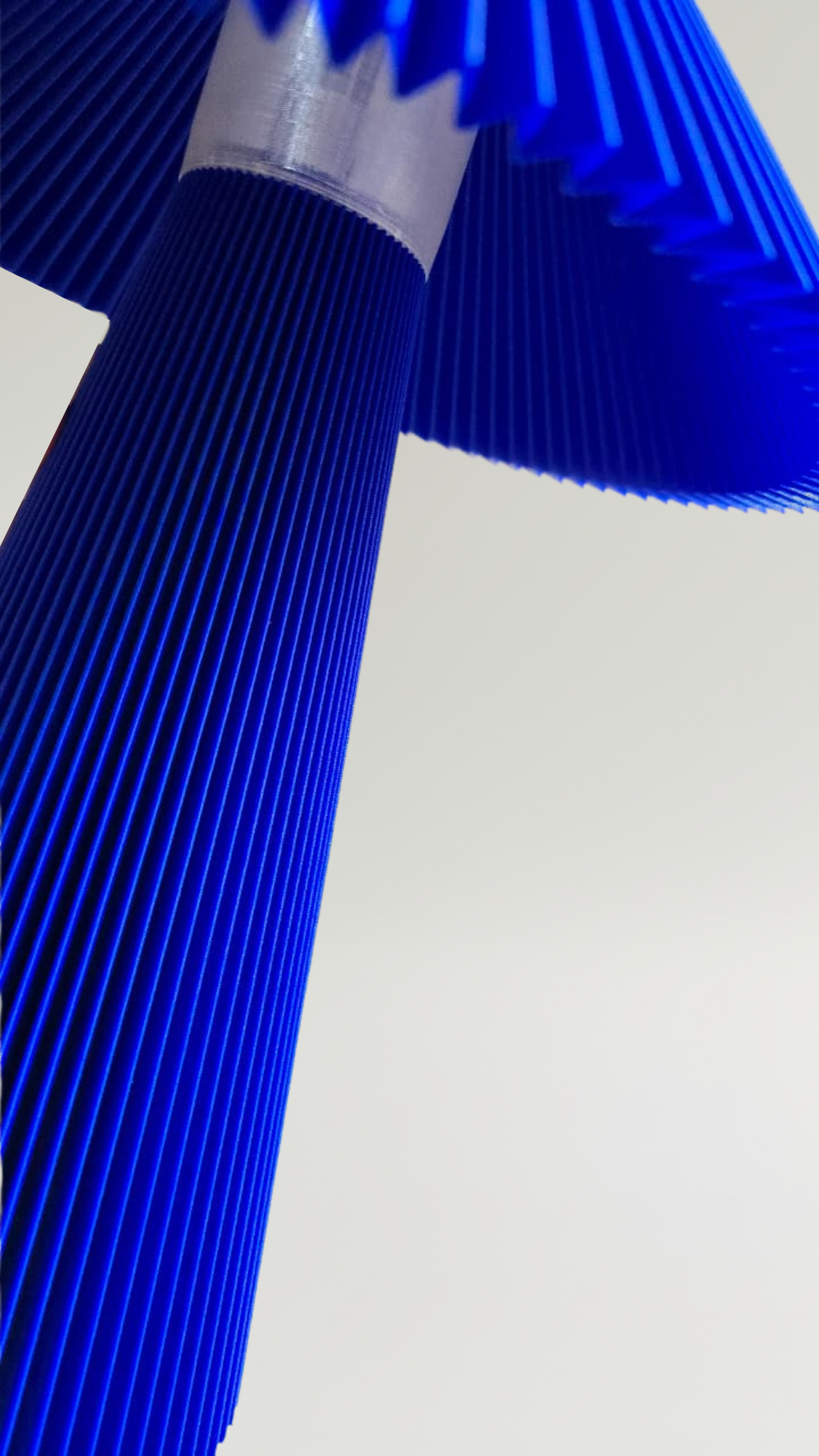Kavia Lamp